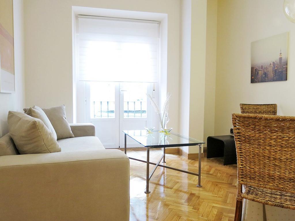 Almaden Apartment Madri Quarto foto