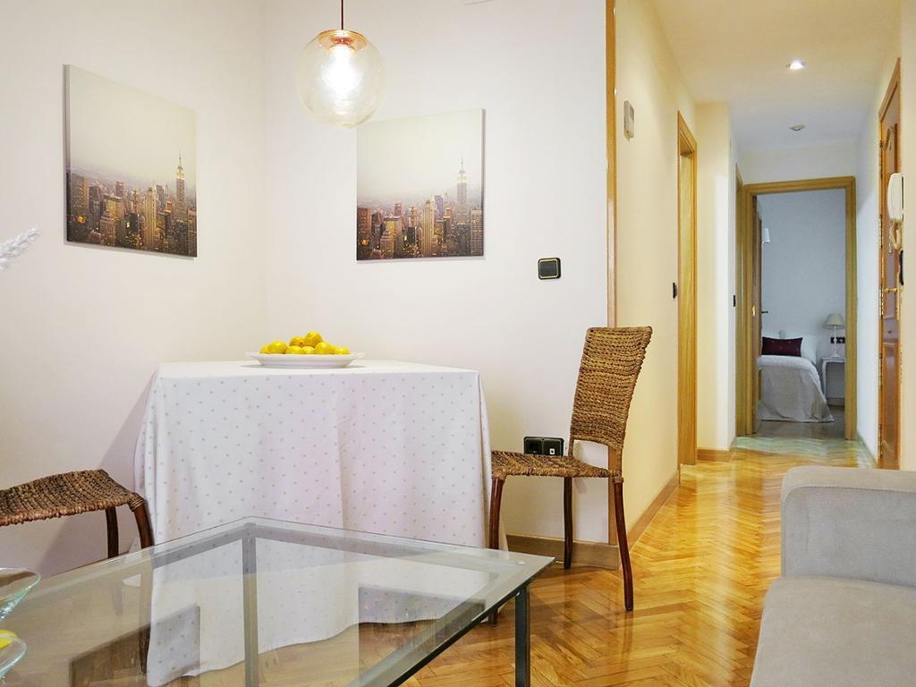 Almaden Apartment Madri Quarto foto